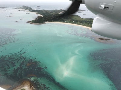 An aerial shot of Isla de la Plata surrounded by turquoise waters.