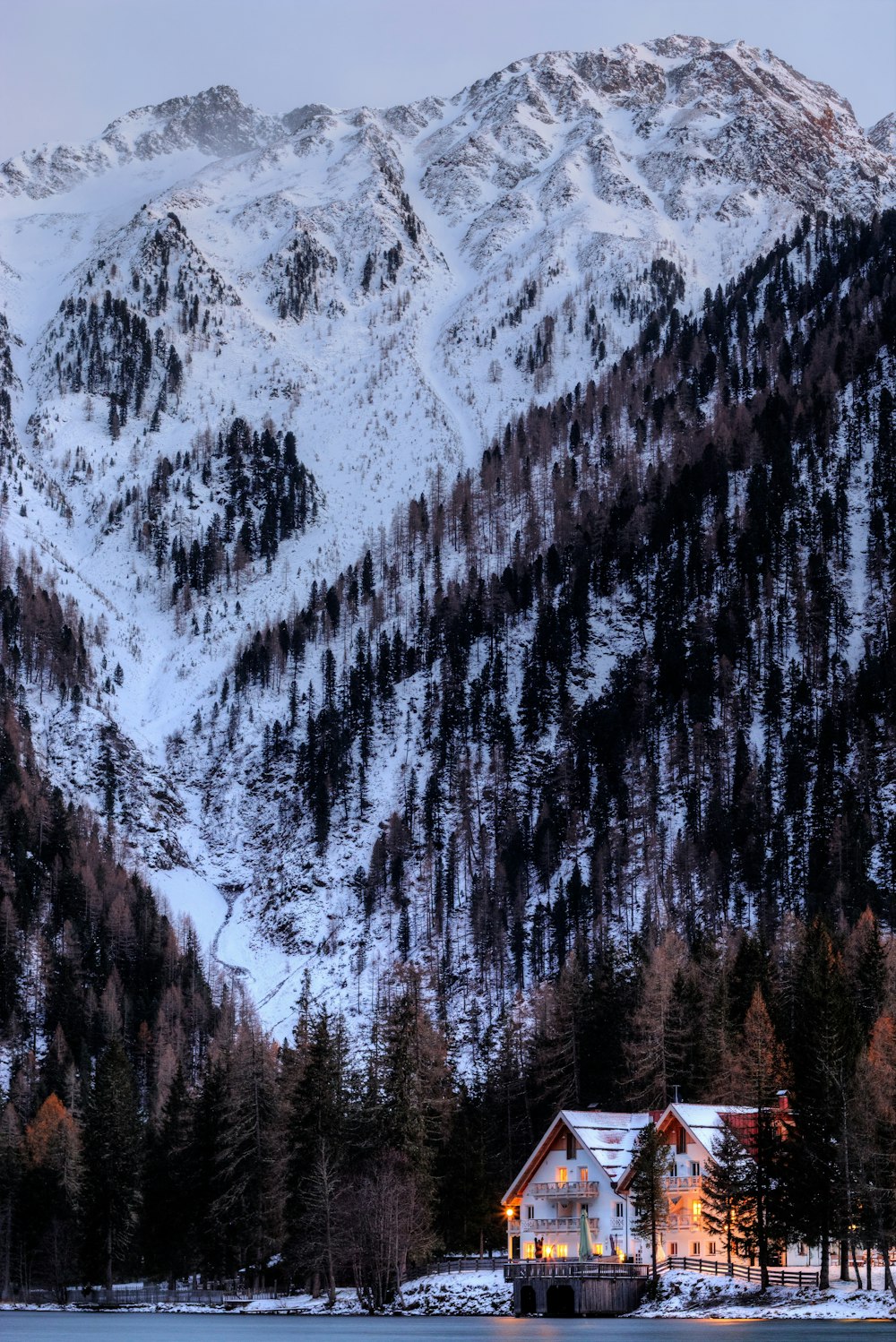 white house near mountain