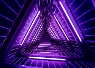 purple and black pyramid wallpaper