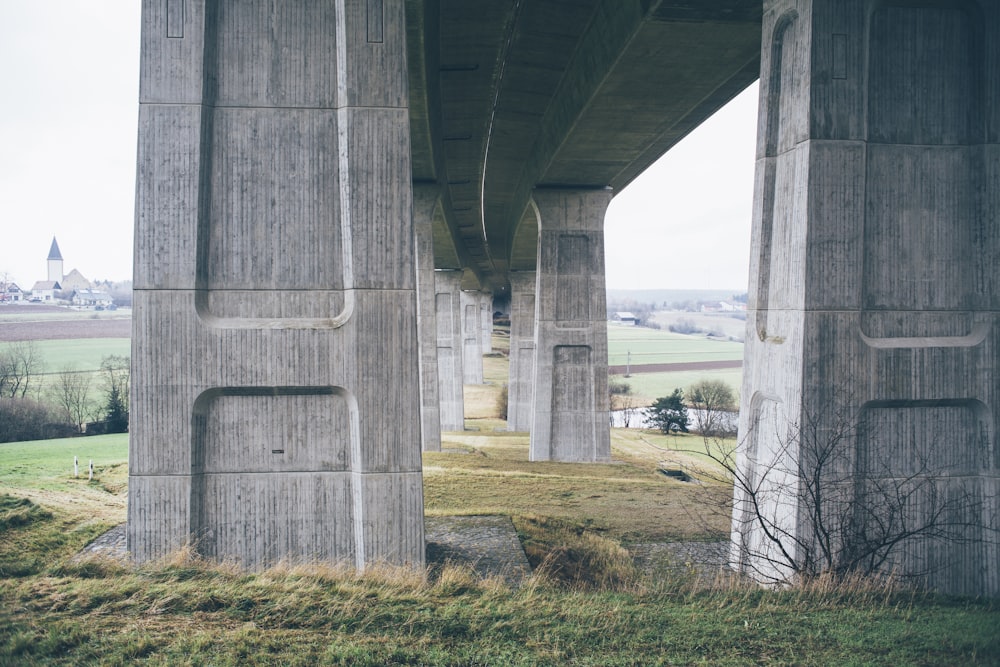 gray concrete road