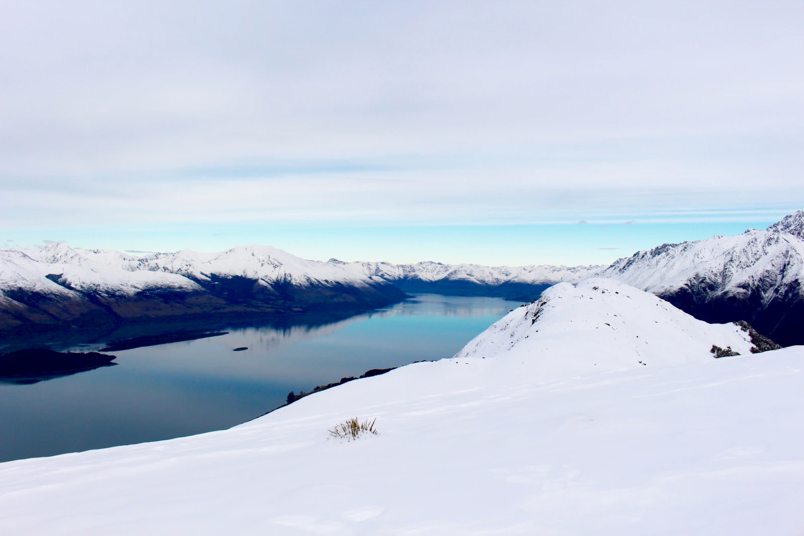 Lake and snowy mountains at Queenstown