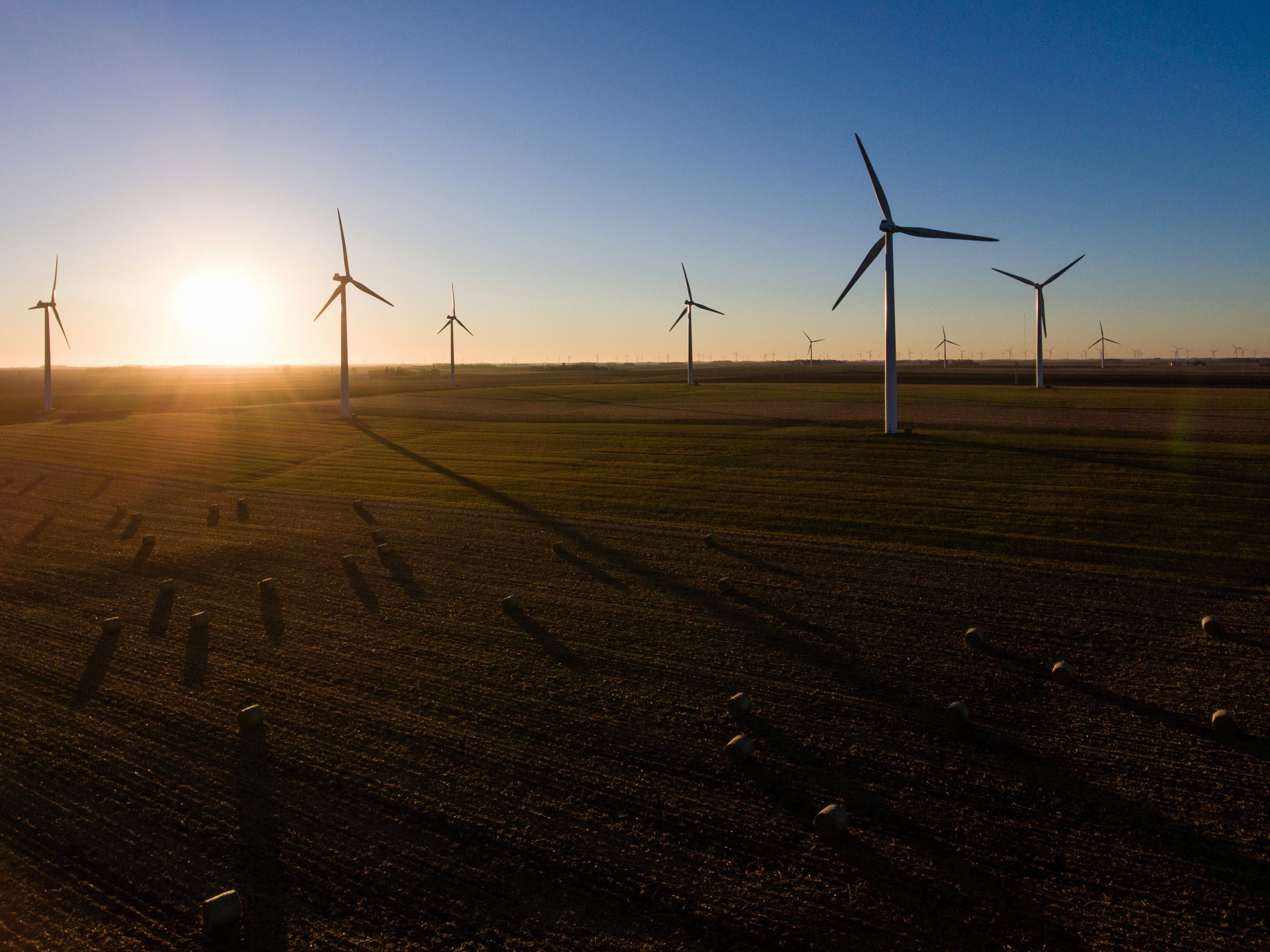 Why Peak Output Remains Elusive: The Engineering Realities Limiting Wind Turbine Performance