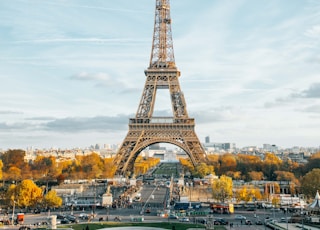 Eiffel tower during daytime