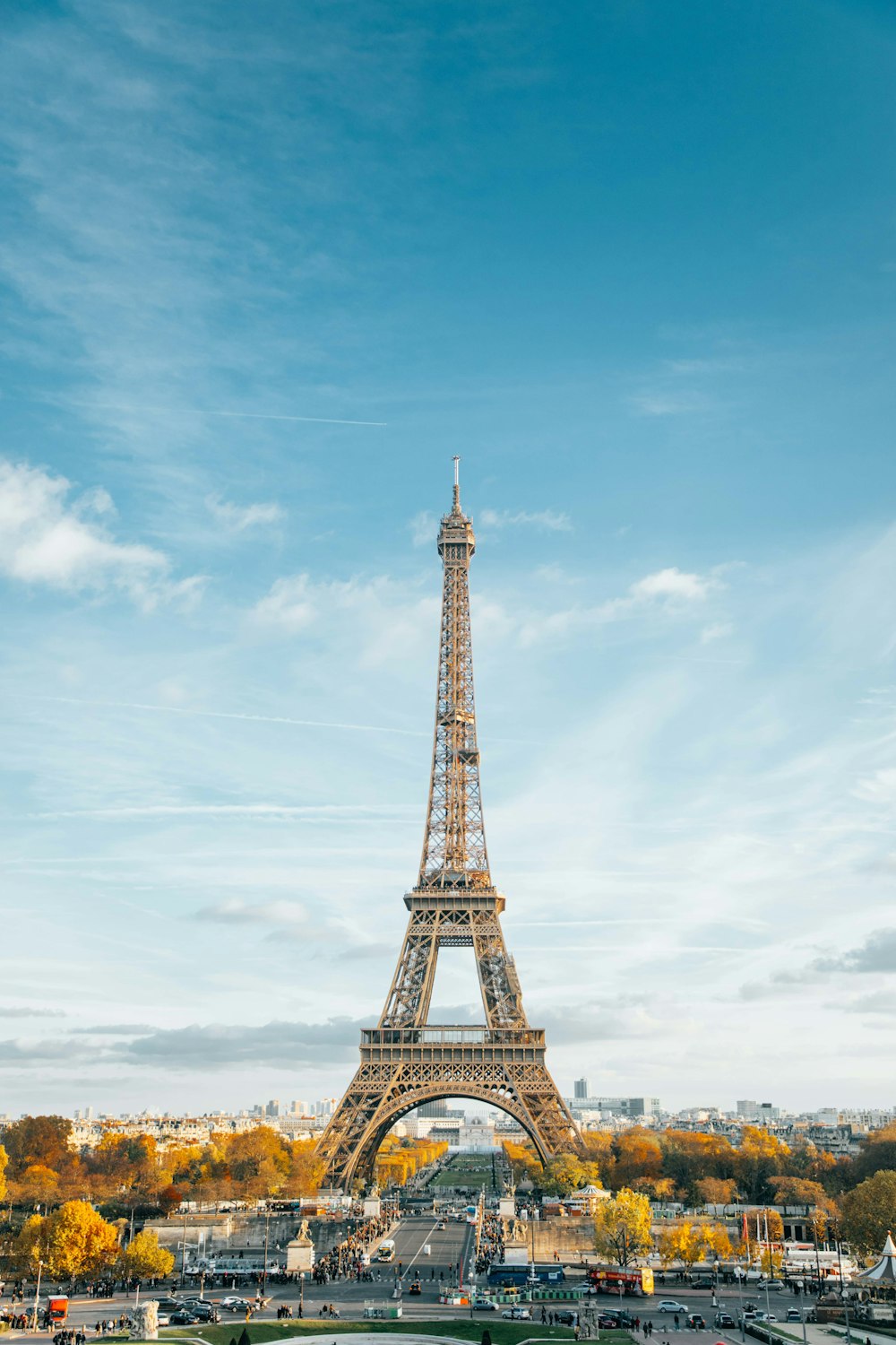 Torre Eiffel durante el día