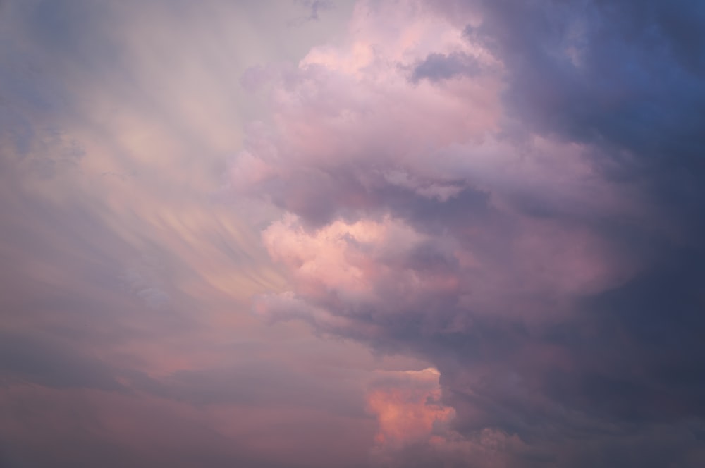 nuages gris