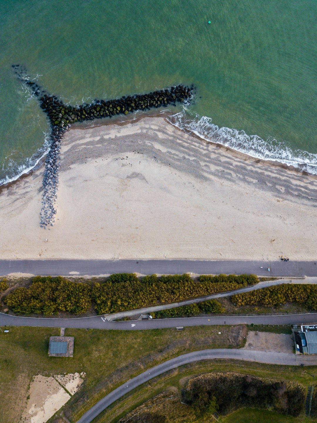 aerial view photography of beachfront during daytime