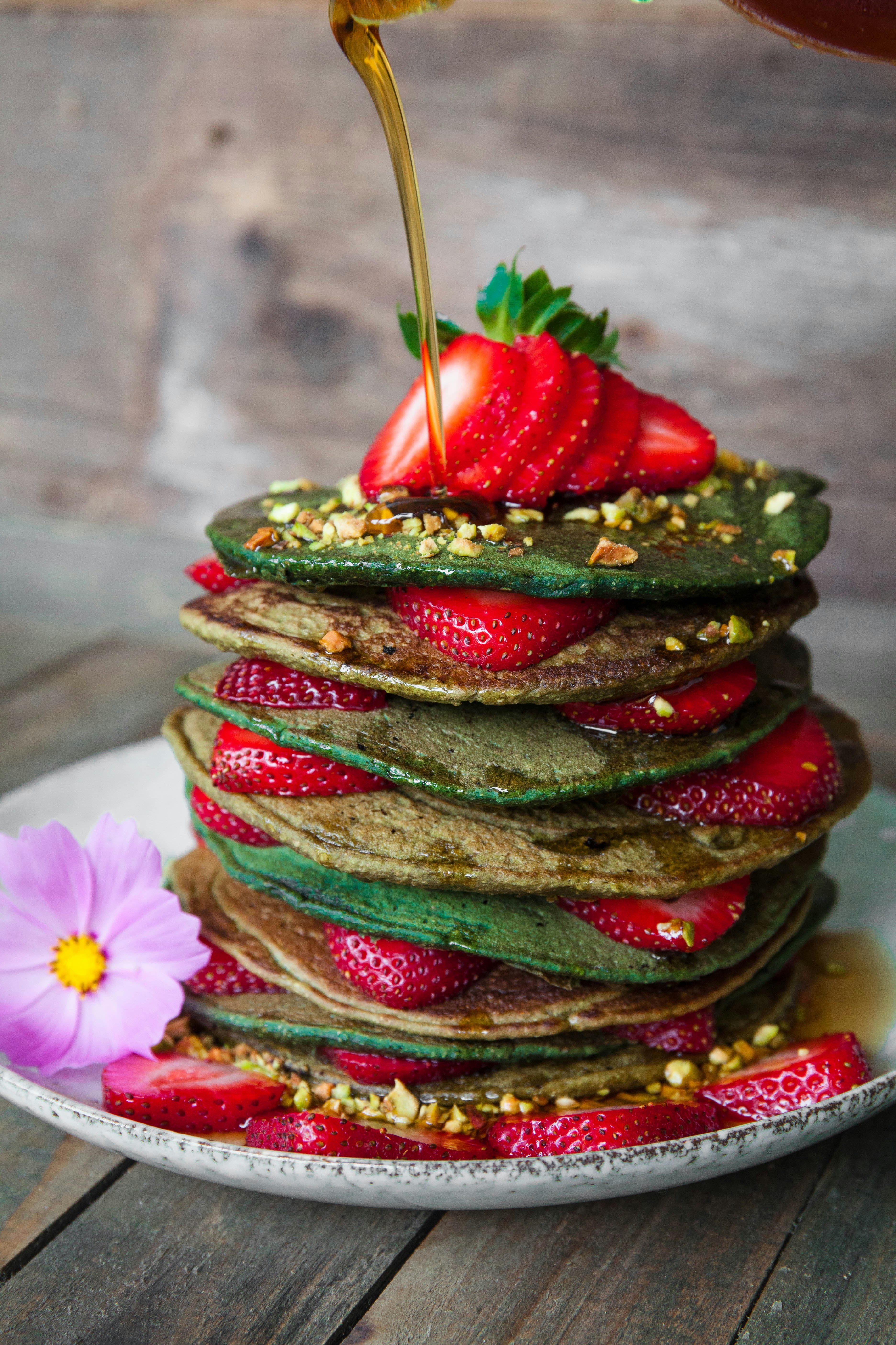 Matcha Spirulina Pancakes photo by Gianna Ciaramello (@gianna_ciaramello) on Unsplash