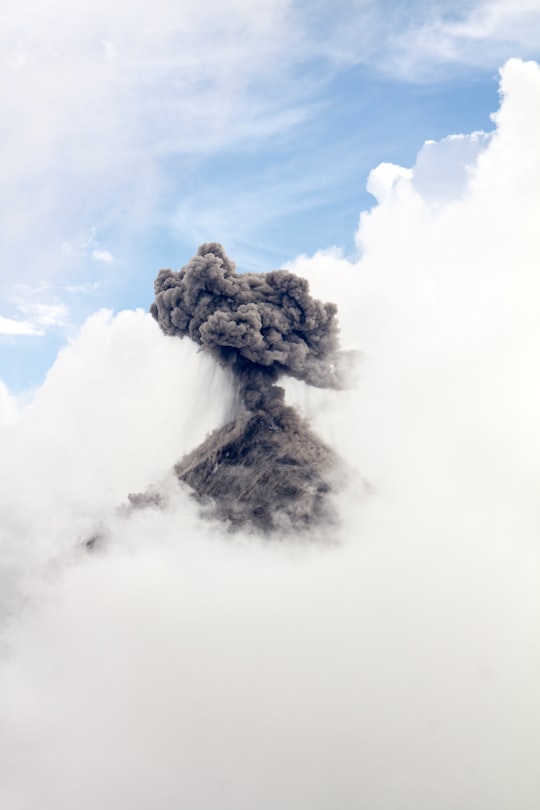 time lapse photography of volcano eruption in Acatenango Guatemala