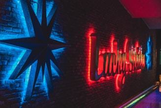 An animated graphic showing the luck3 logo shining with lucky stars and sparkles.