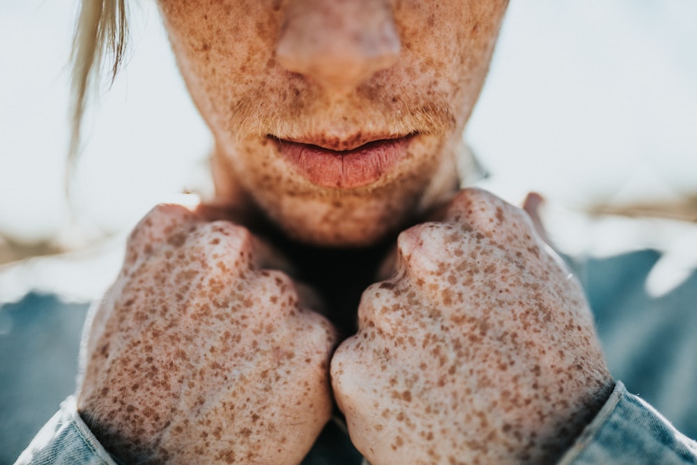 closeup photo of person