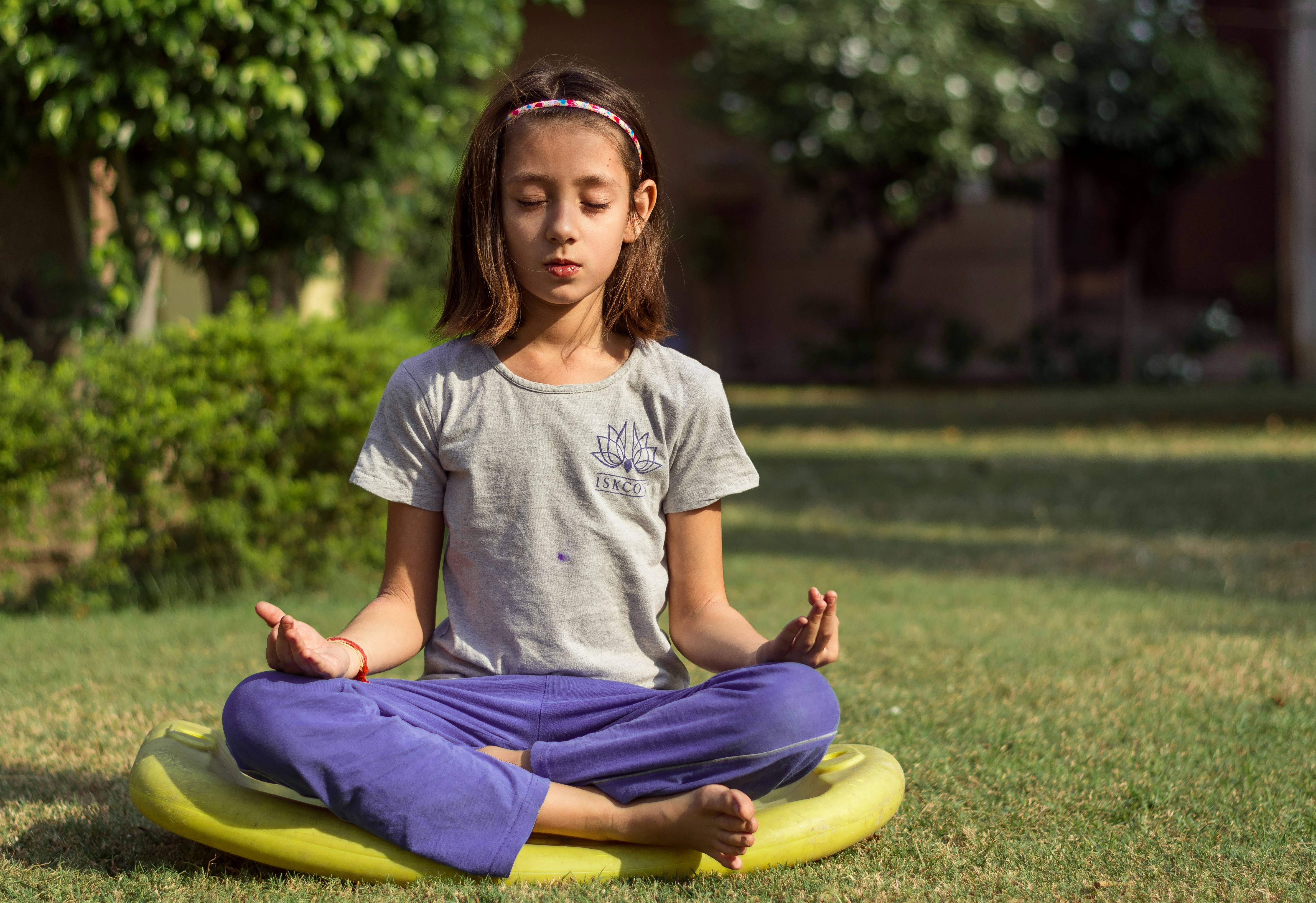 Girl, child, grass and meditation HD photo by Jyotirmoy Gupta (@jyotirmoy) on Unsplash