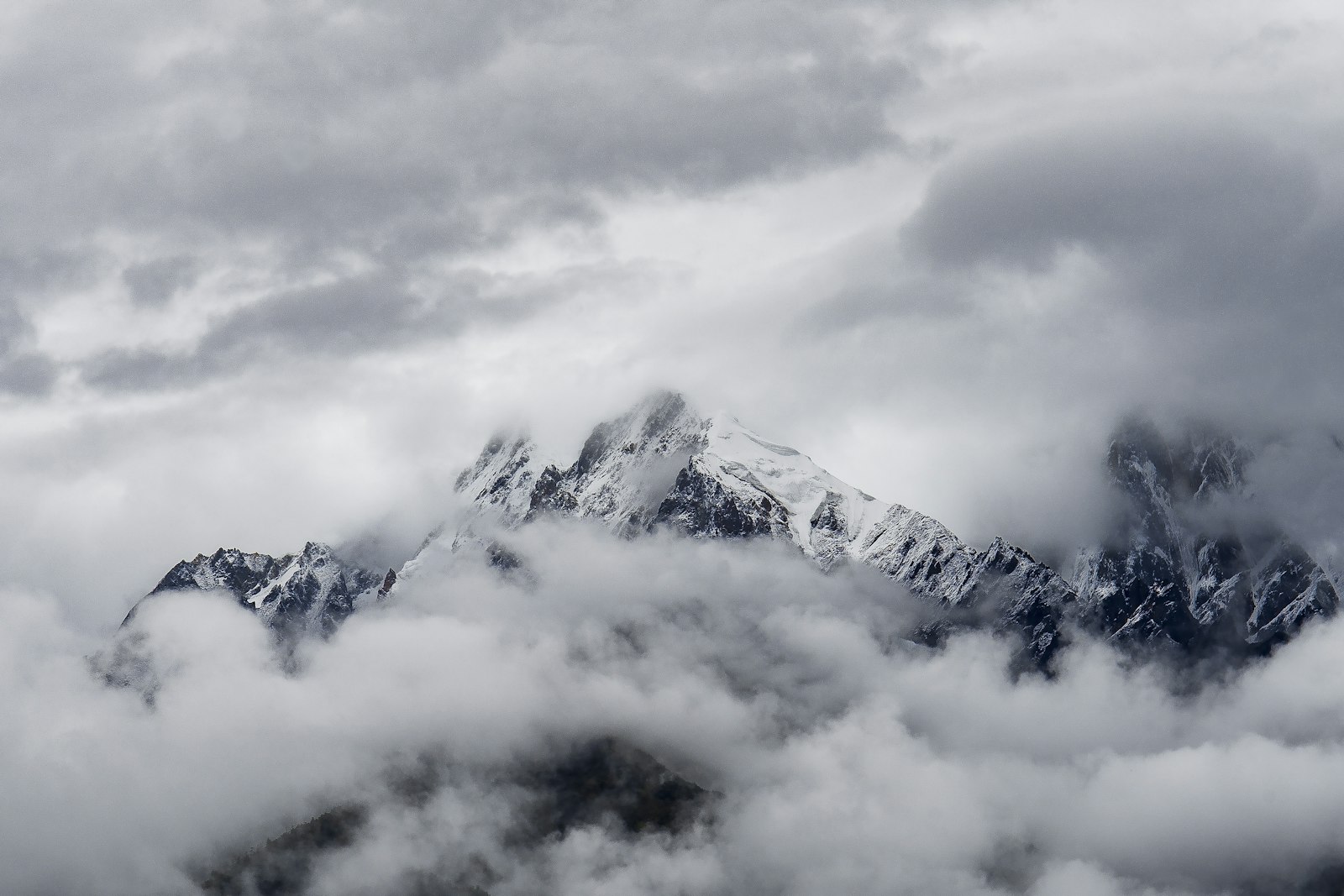 Sony a7 II + Canon EF 24-70mm F4L IS USM sample photo. Mountain coated with snow photography