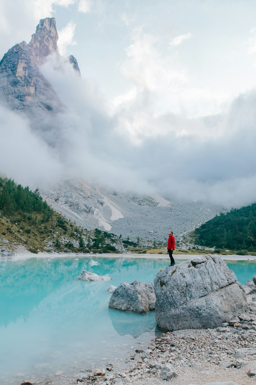 Glacial lake photo spot Lago di Sorapis Karersee