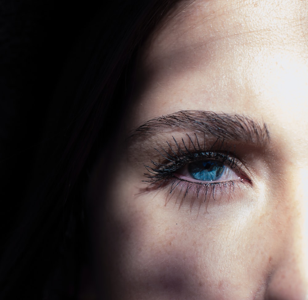 woman with blue eye