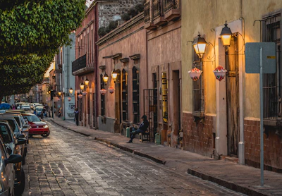 A cobbled street of colonial houses in the centre of Querétaro