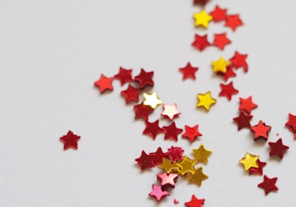 red and yellow star ornament lot