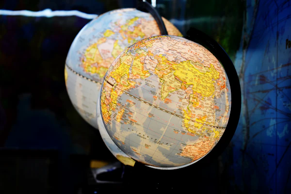 Hiring eCommerce Leaders Across the US, Canada, and UK: What Actually Changes
