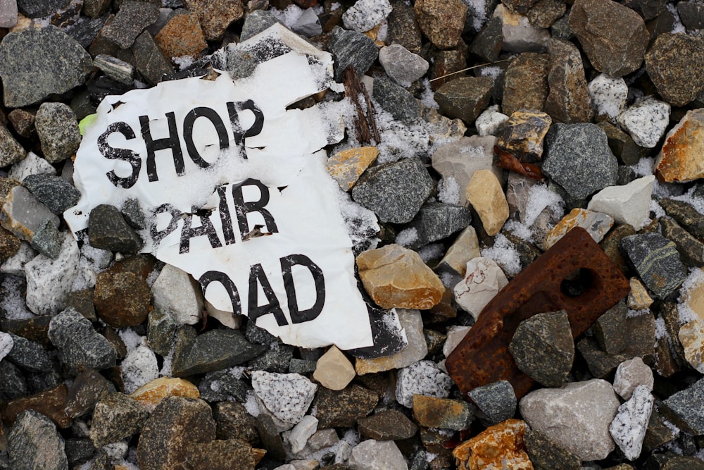 Shop Pair signage