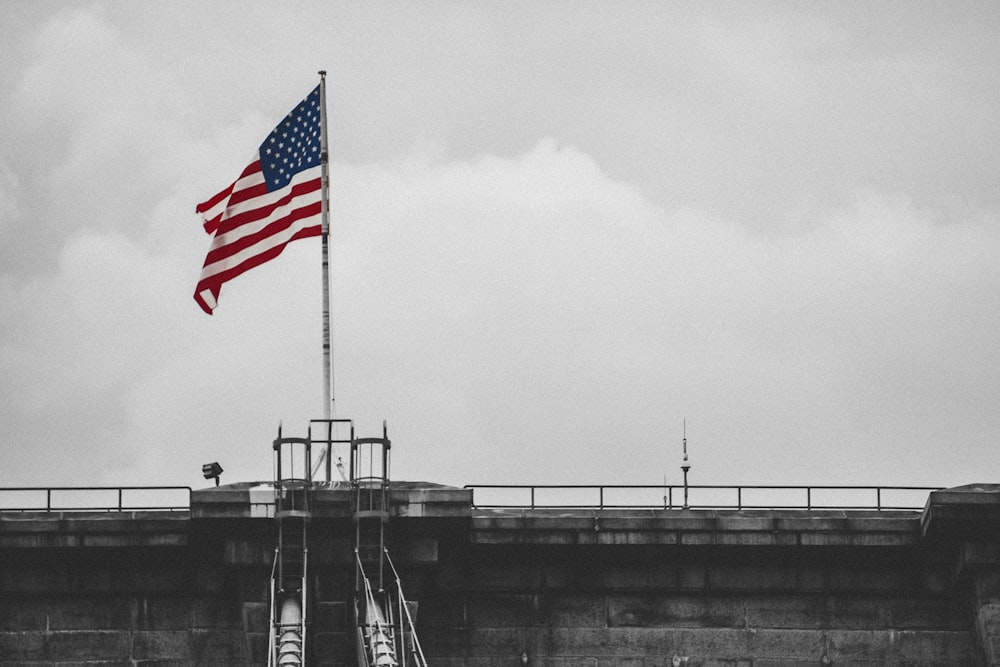 selective color photography of U.S.A. flag