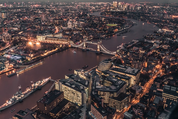 Local Cuisine in London: Traditional Dishes, Restaurants & Recipes