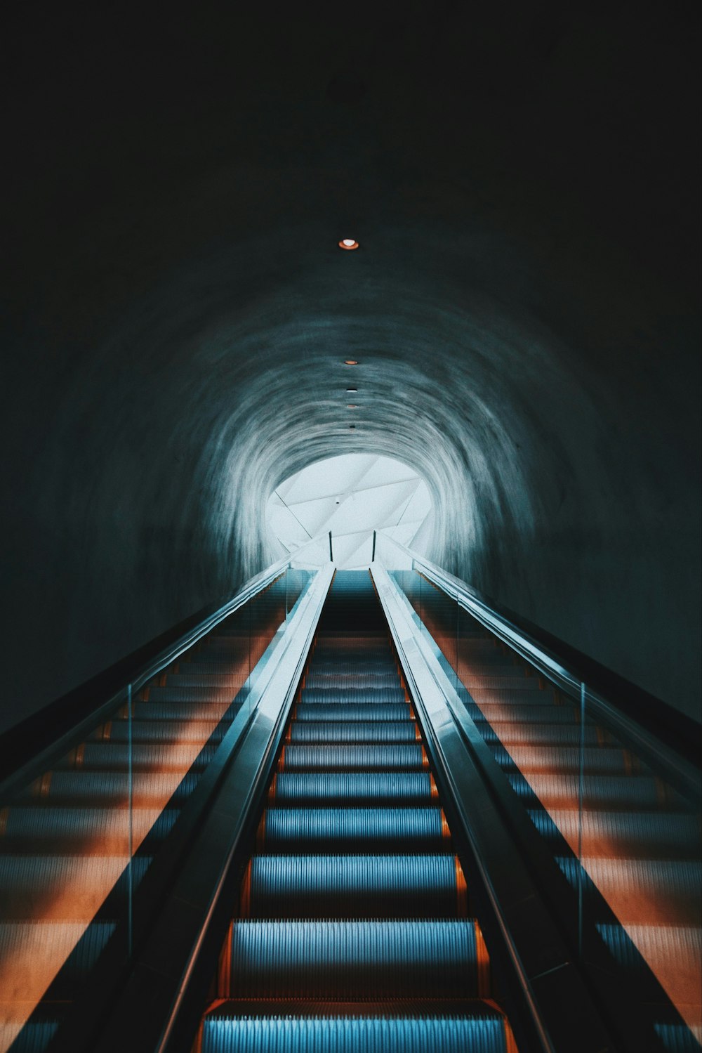 escalator