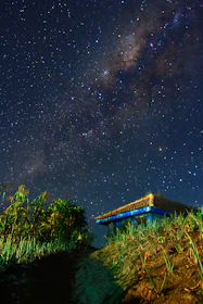 Night sky full of stars seen from the garden of Casa Rural Cerco de Numancia.
