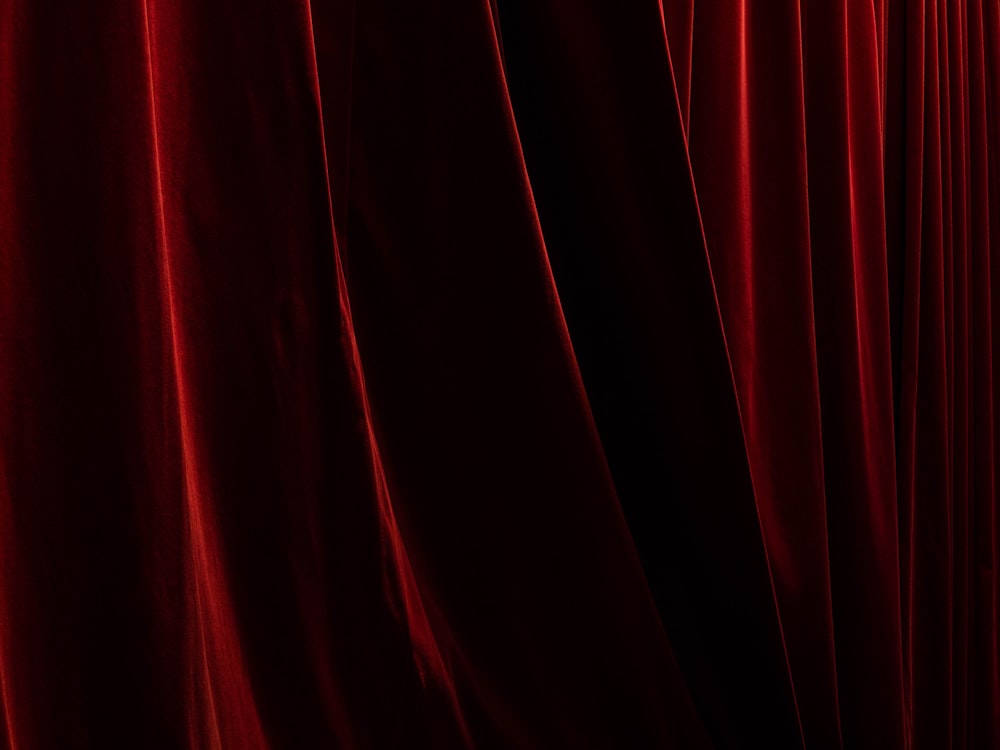 1000+ Red Curtain Pictures | Download Free Images on Unsplash