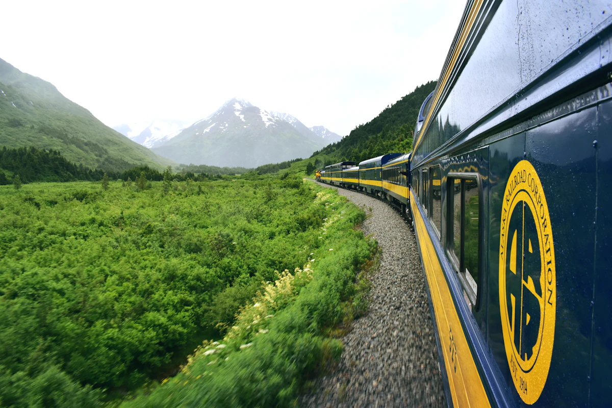 Riding the Alaska Railroad 2026 — Routes, Tickets, and What's Worth the Upgrade