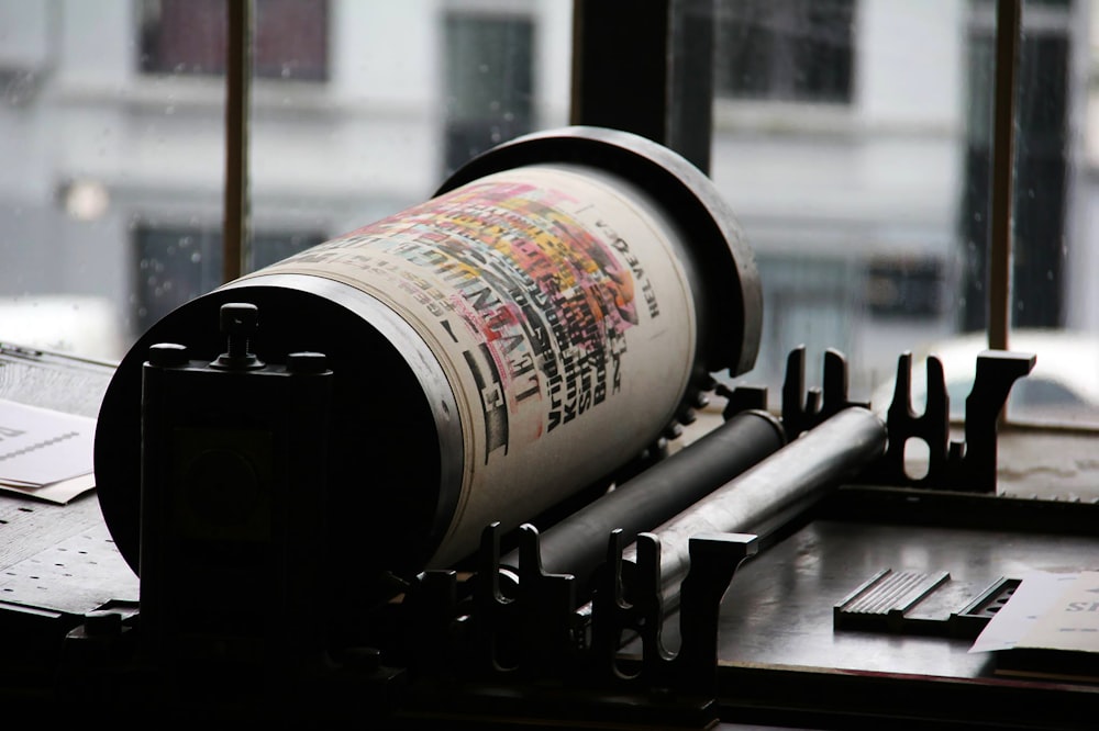 machine à photographier sur la fenêtre