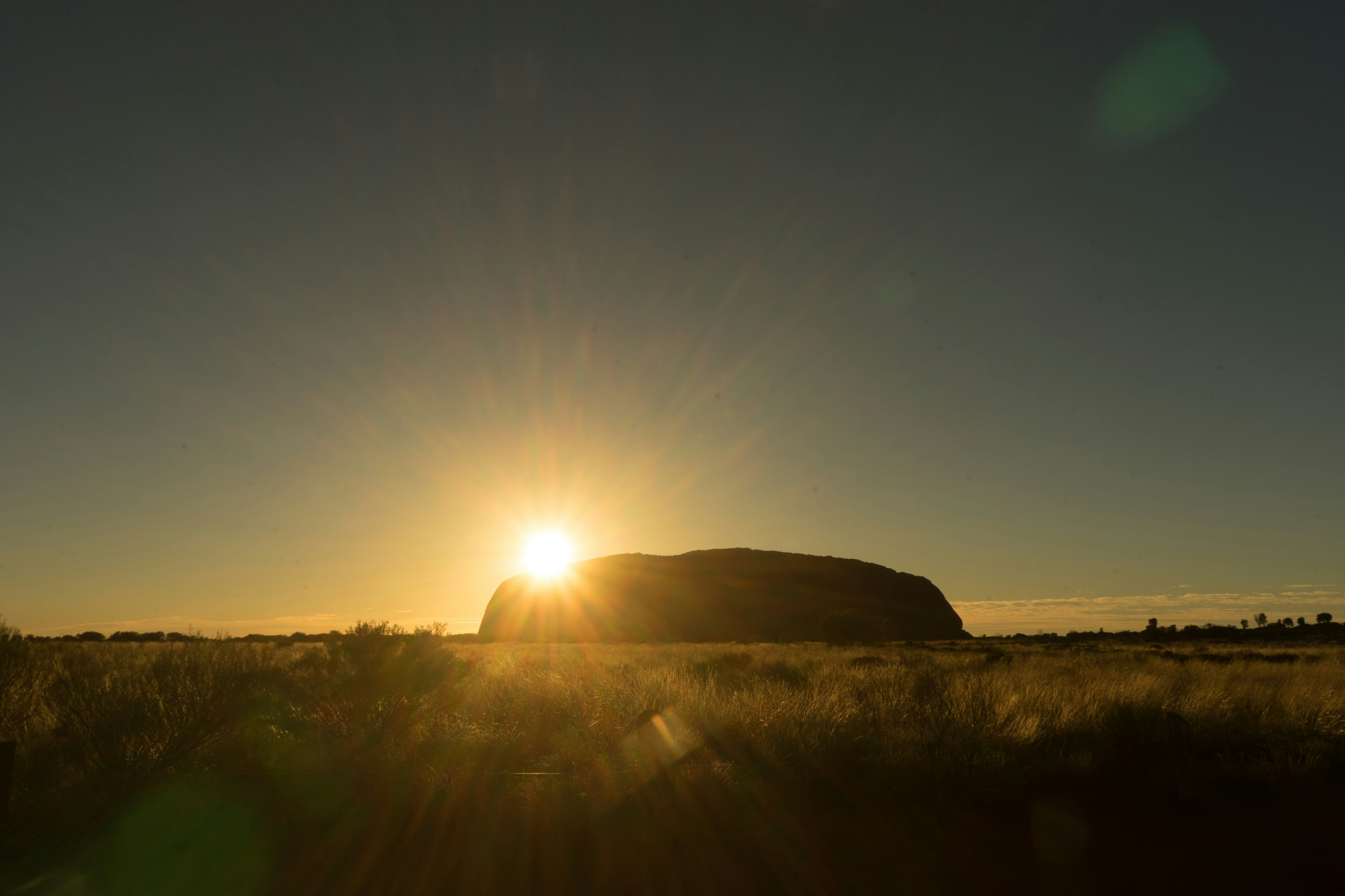 Лунная пустыня. Когда над пустошью взойдет луна. Лунная пустыня. Когда над пустошью взойдет луна. Солнце в пустыне.