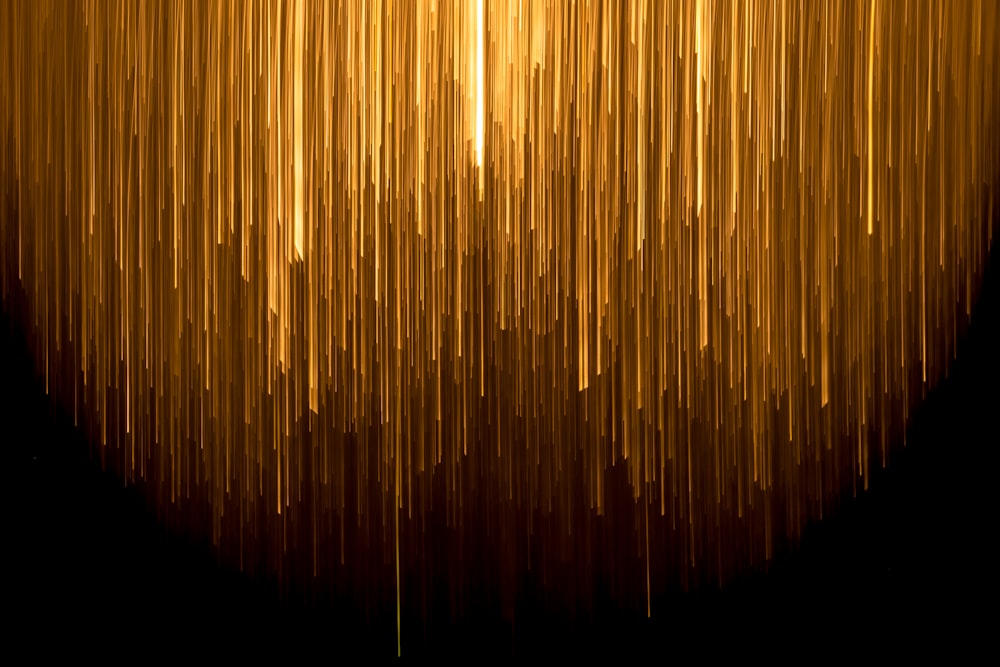 Hình nền Vàng (Gold Wallpapers): Biến màn hình của bạn thành một thế giới rực rỡ với những hình nền vàng lấp lánh này. Hình ảnh vàng sẽ mang đến cho bạn cảm giác của sự sang trọng và quý tộc. Hãy tạo không gian thật lung linh với những hình nền vàng này. Translation: Transform your screen into a dazzling world with these sparkling gold wallpapers. Gold images will bring you a feeling of luxury and nobility. Let\'s create a shining space with these gold wallpapers.