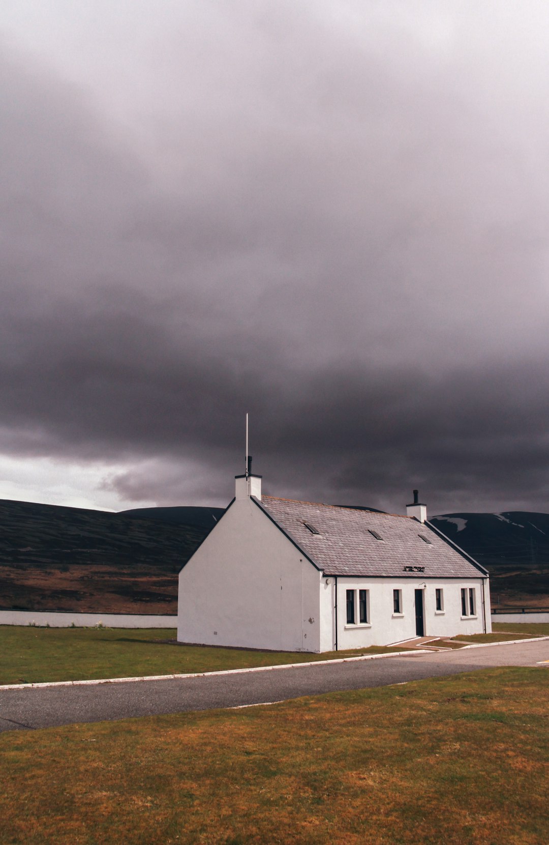 photo of Dalwhinnie Church near Scottish Highlands