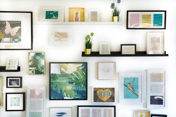 4 Types of Wall Hangings to Choose From When Decorating an Empty Wall