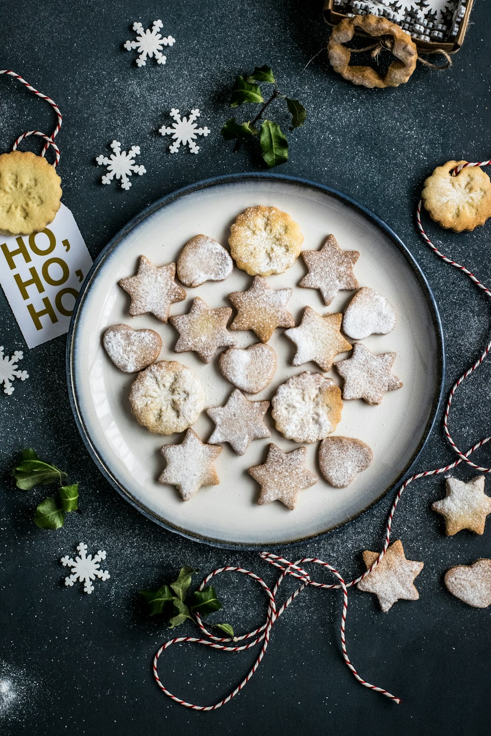 biscotti al burro nel piatto