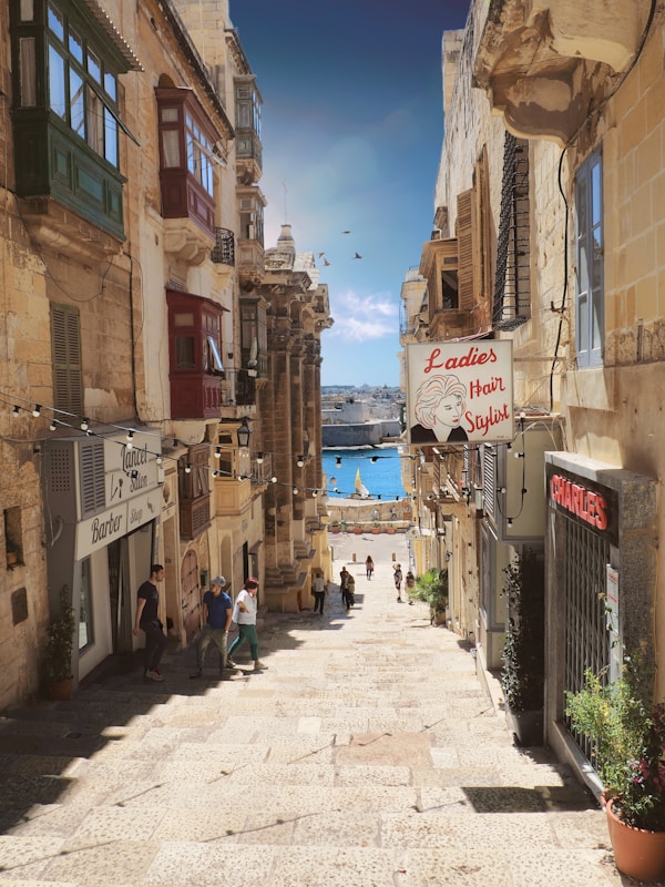 Explore Valletta: A Charming Mediterranean City
