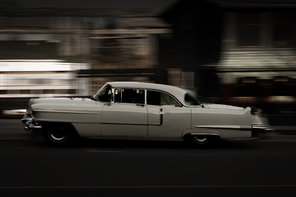 Coupé classique en accéléré