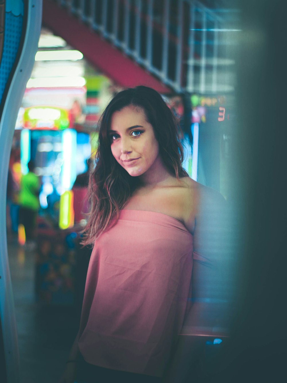 shallow focus photography of woman