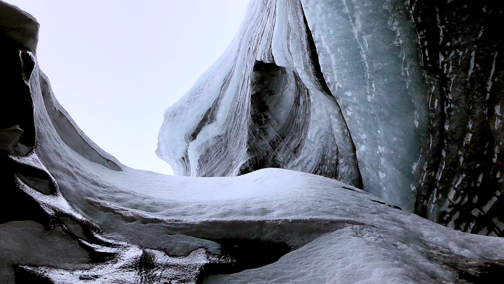 low angle photo og grey rock formation