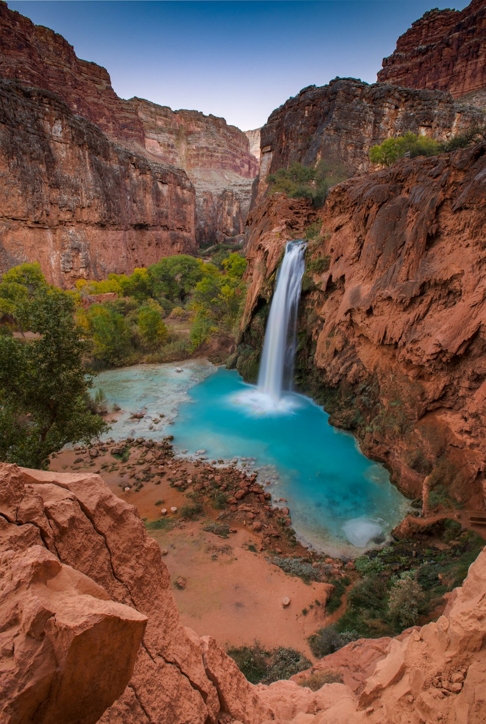 time lapse photography of waterfalls at daytime