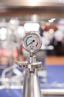 Tyre pressure gauge 