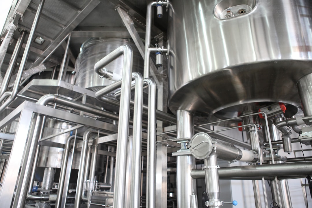 gray industrial machine, Liquid washing equipment