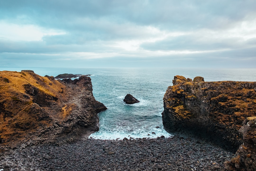 Shore photo spot Gatklettur Snæfellsnes