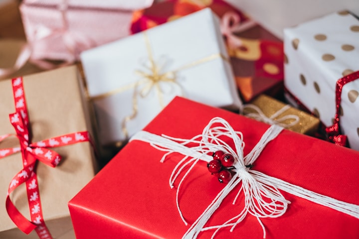 7 Easy Ways to Make Extra Money for Christmas