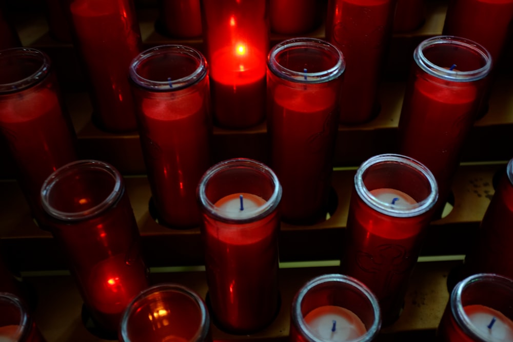 bougies votives rouges