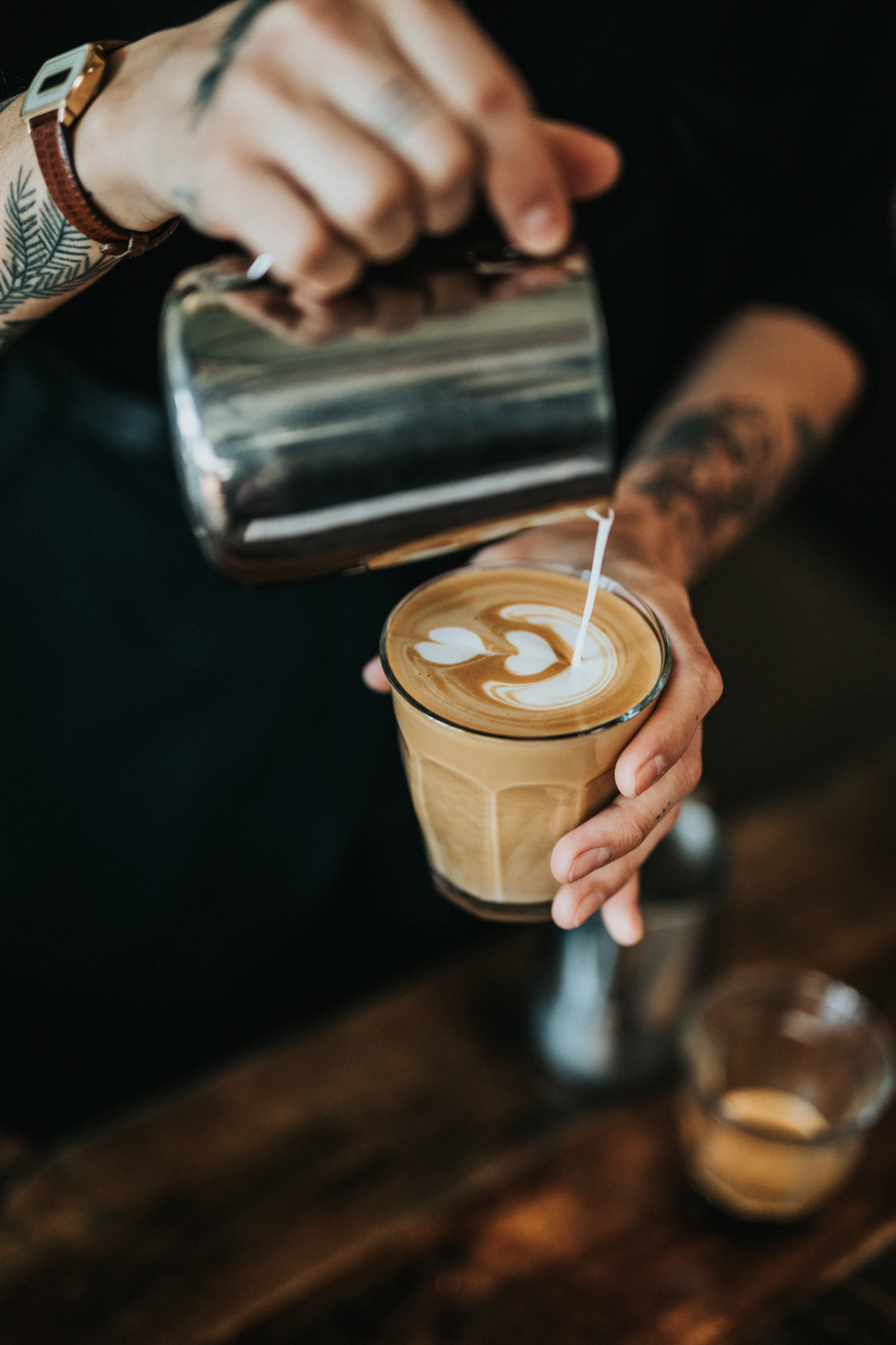 Pouring latte art