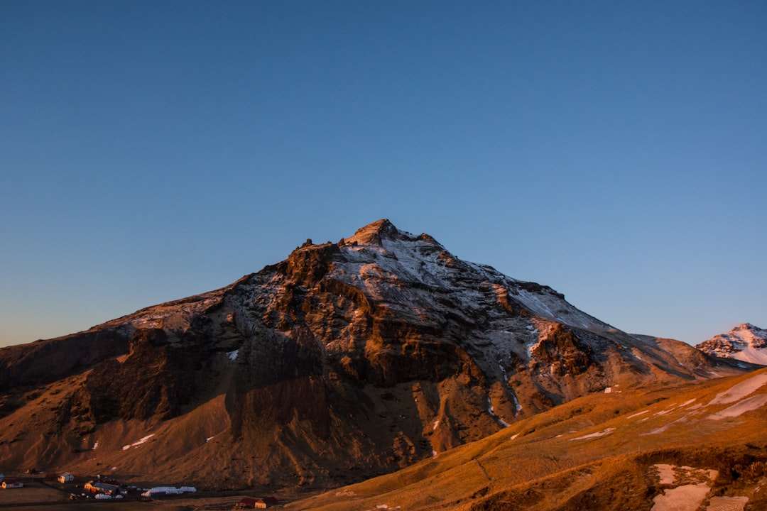 brown mountain at daytime