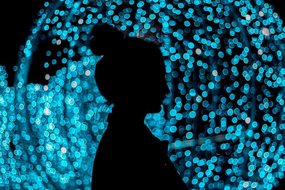 photo de silhouette de femme