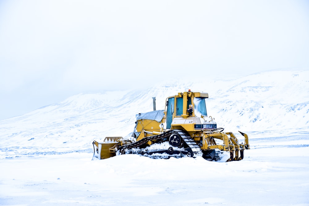 pay loader on snow field