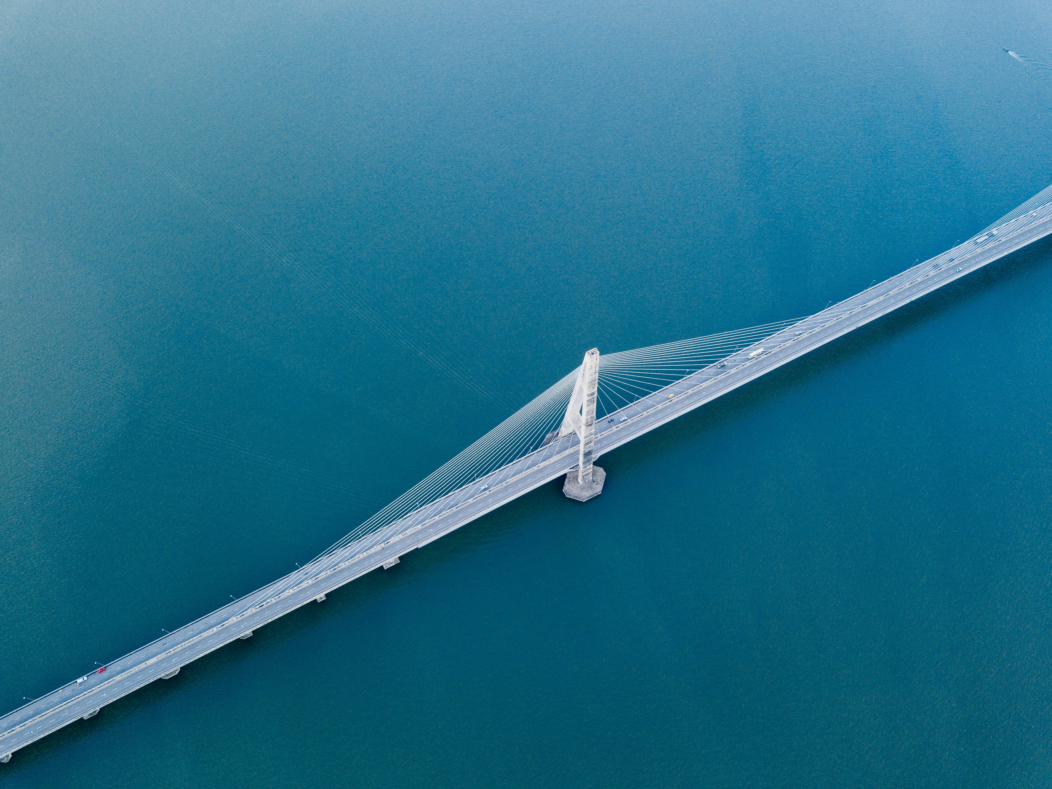 Nobody Owns the Middle: The International Bridge Where Two Countries Draw the Line — Then Stop