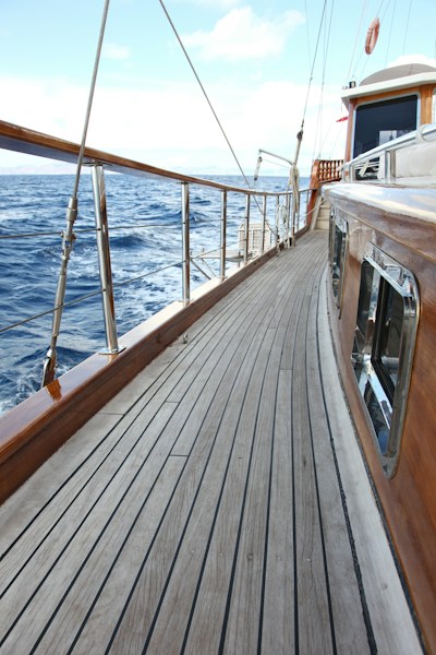 Esperienze in barca — caicco, catamarano, barca a vela